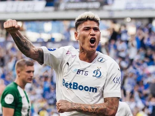 Jorge Carrascal marcó doblete en la goleada del Dinamo de Moscú ante el Orenburg por la Liga Premier Rusa