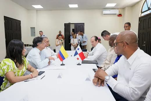 Petro pidió aval a las autoridades de Bocas del Toro para investigar restos óseos de colombianos muertos en la Guerra de los Mil Días