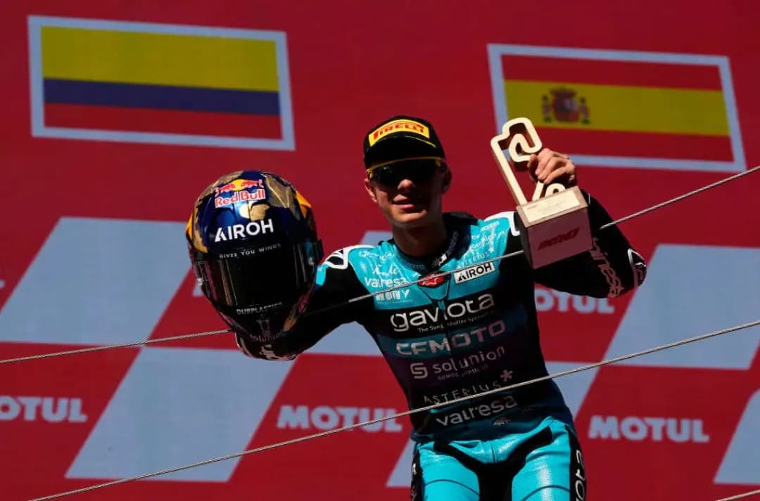 El colombiano David Alonso cerró la temporada con una nueva victoria y consiguió récord histórico