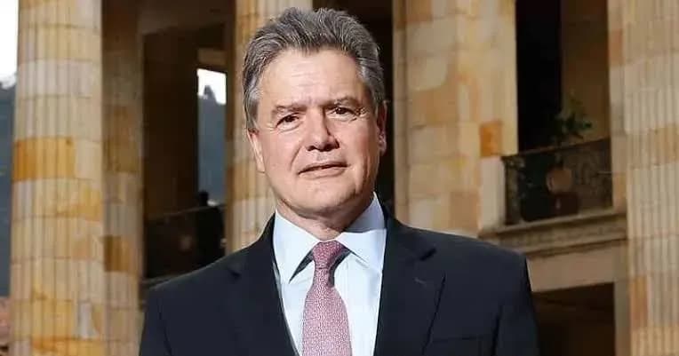 Juan Carlos Vélez Uribe será el nuevo embajador de Colombia en Ecuador