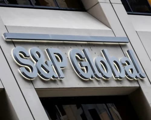 S&P bajó calificaciones de entidades de infraestructura tras ajuste soberano