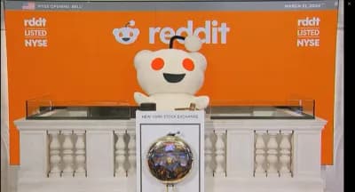 La red social Reddit sube 70% en su debut en la Bolsa de Nueva York después de vender acciones en la parte superior del rango