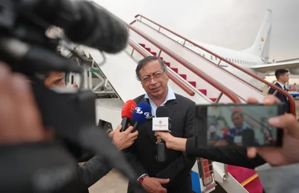 El jefe de Despacho de la Presidencia negó que Gustavo Petro renuncie a su cargo para apoyar la candidatura de Iván Cepeda