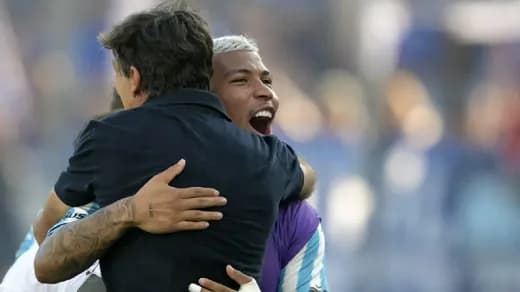 Roger Martínez marcó el tercer gol de Racing ante Cruzeiro en la final de la Copa Sudamericana y es campeón
