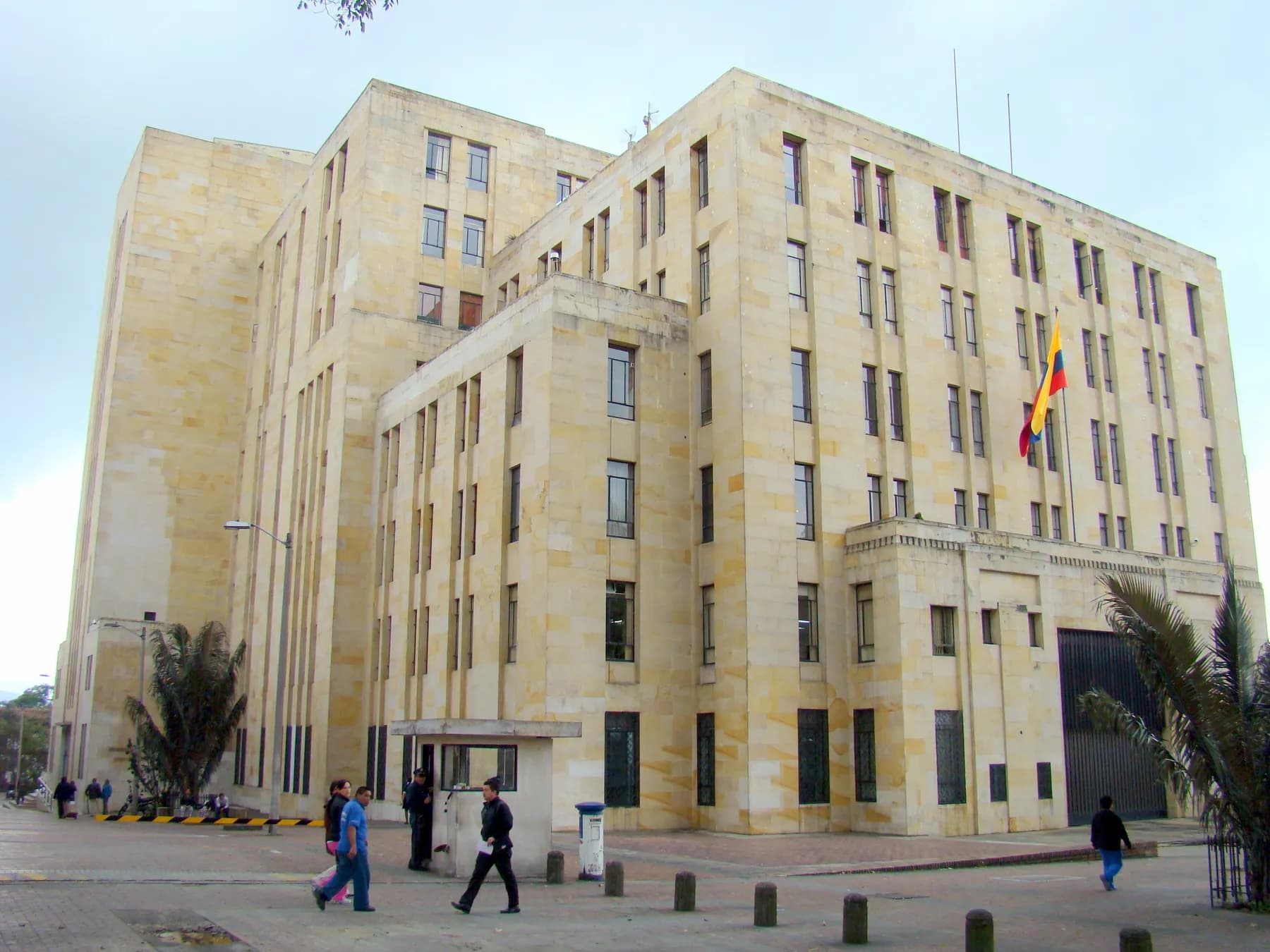 Revocan suspensión de decreto que fijó tarifas de retención y autorretención en la fuente como lo solicitó el Ministerio de Hacienda y Crédito Público