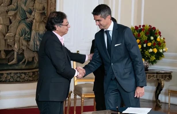 Tras el vainazo del presidente Petro, el Banco Agrario ahora salió a decir que los montos desembolsados por créditos asociativos aumentaron en un 54% en 2025