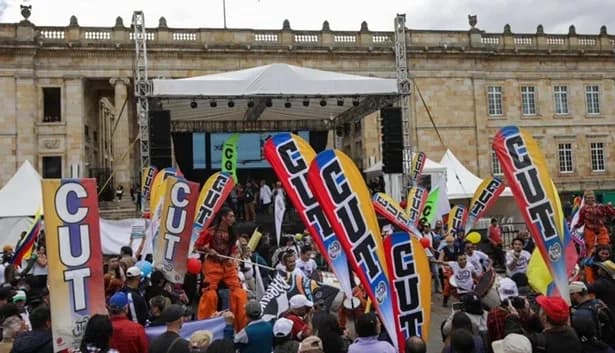 Fecode y la CUT anunciaron nuevas movilizaciones para el próximo martes 14 de octubre en defensa de las reformas sociales del Gobierno