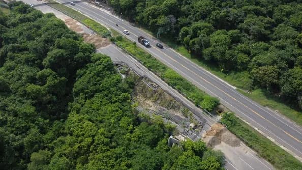Invías adjudicó contrato por $24 mil millones para la recuperación del kilómetro 85 de la vía Cartagena - Barranquilla que habilita en su totalidad la segunda calzada