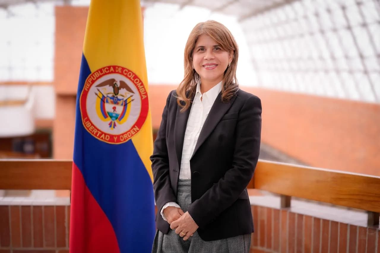Con la promesa de inicio de un   diagnóstico  de las micro y pymes en Colombia, se posesionó nueva superintendente de Sociedades
