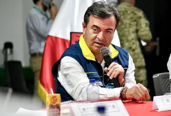 Olmedo López dice que ministro de Hacienda Ricardo Bonilla le pidió comprar congresistas y dar contratos al Ejército de Liberación Nacional (ELN) para mantener vivos los diálogos de paz