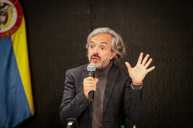 Juan Daniel Oviedo Arango es elegido miembro principal de la Junta Directiva de Surtigas